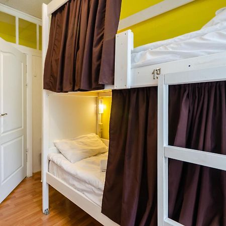 Sun City Hostel Kyiv Exterior photo