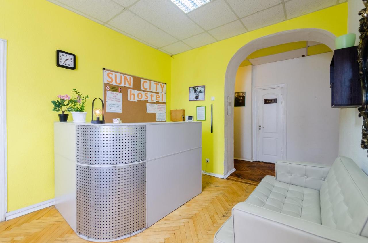 Sun City Hostel Kyiv Exterior photo